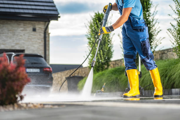 Why Choose Our Certified Pressure Washing Experts for Your Project Needs in Springville, AL?